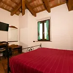 Il Podere Del Germano Reale מלון 4*