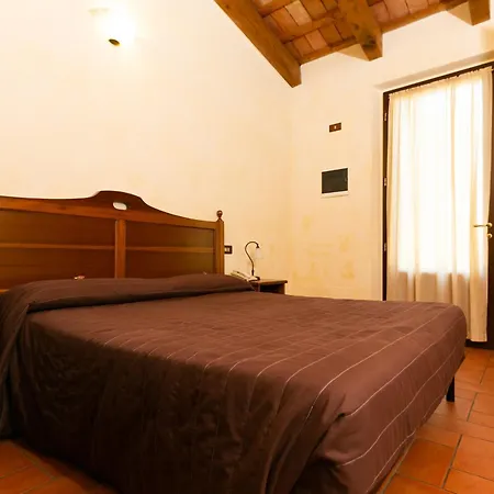Il Podere Del Germano Reale Hotel 4*