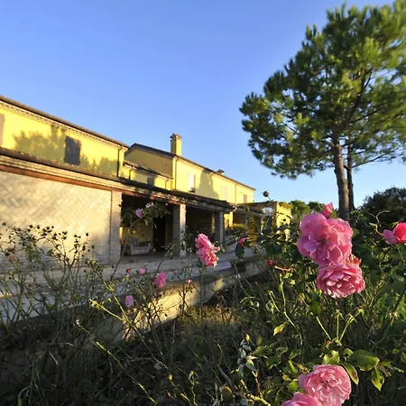 Il Podere Del Germano Reale Hotel
