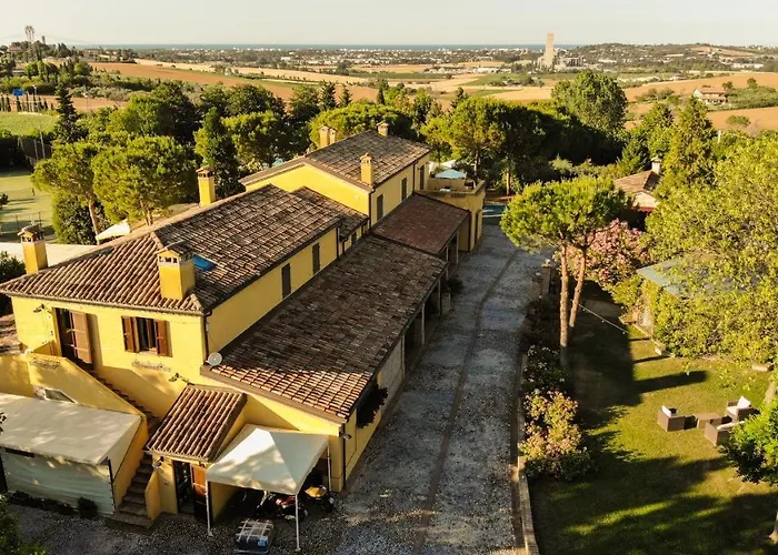 Il Podere Del Germano Reale Hotel